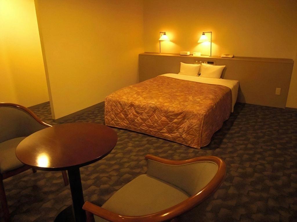 Main Hotel Miyakonojō Екстериор снимка